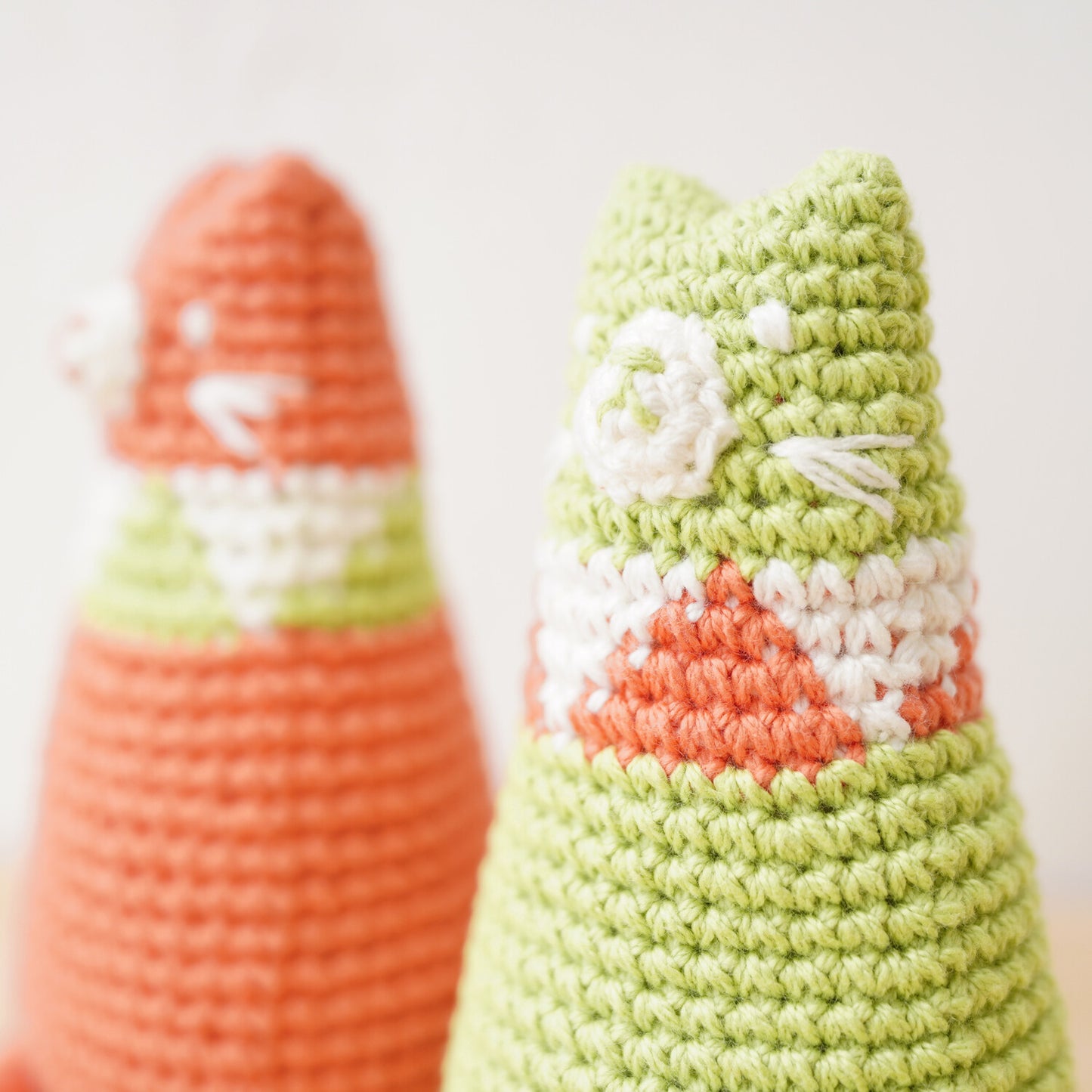 Sitting Cat Pair Amigurumi Crochet Kit