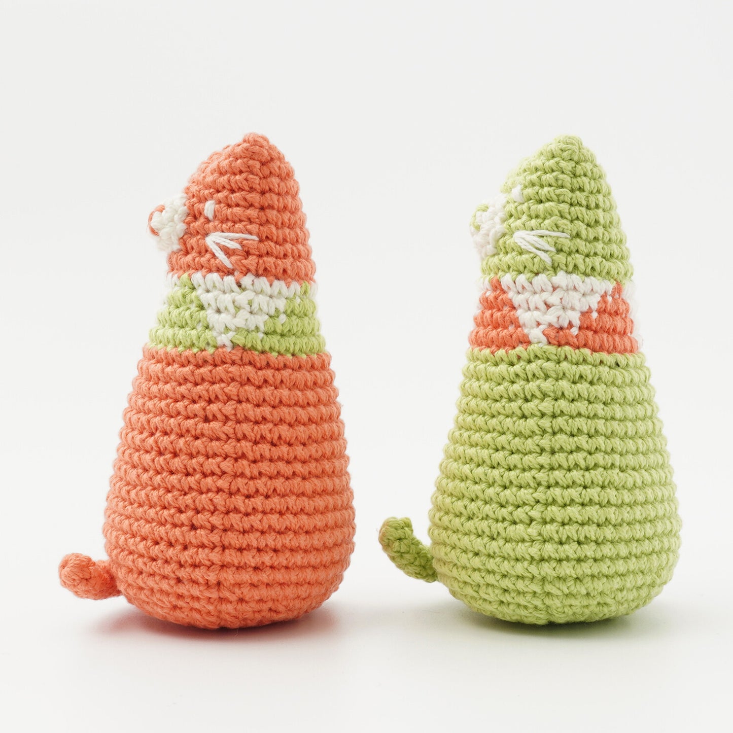 Sitting Cat Pair Amigurumi Crochet Kit