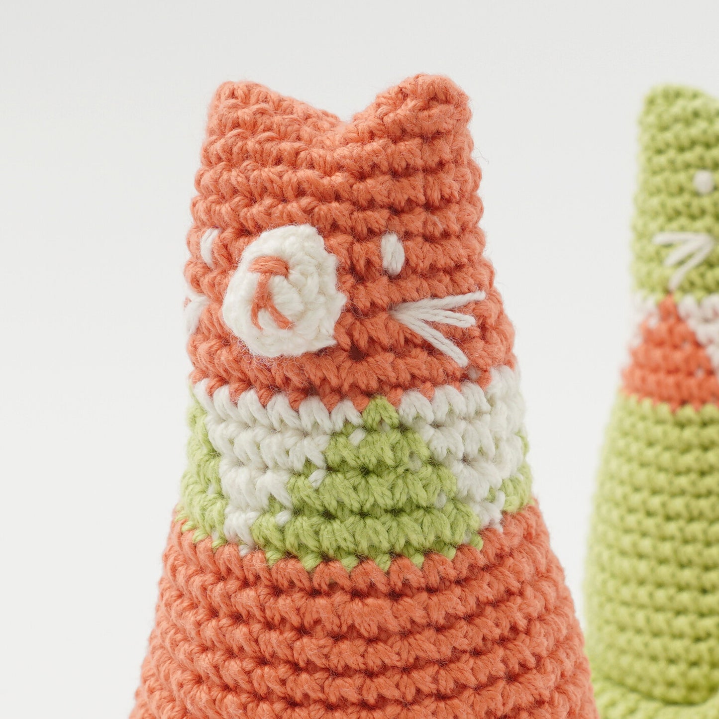 Sitting Cat Pair Amigurumi Crochet Kit