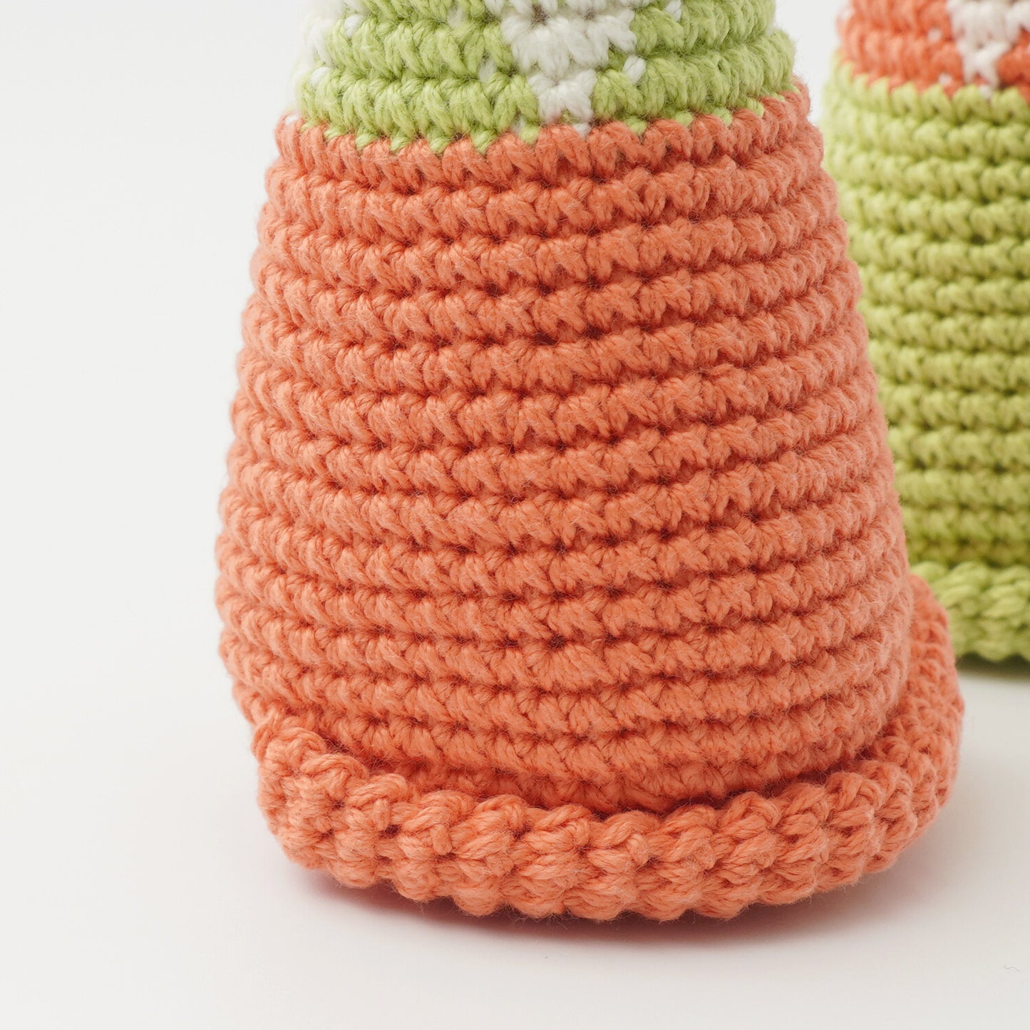 Sitting Cat Pair Amigurumi Crochet Kit